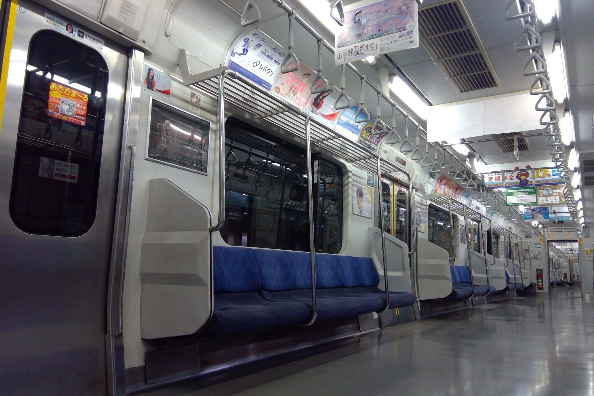 209系500番台 車内