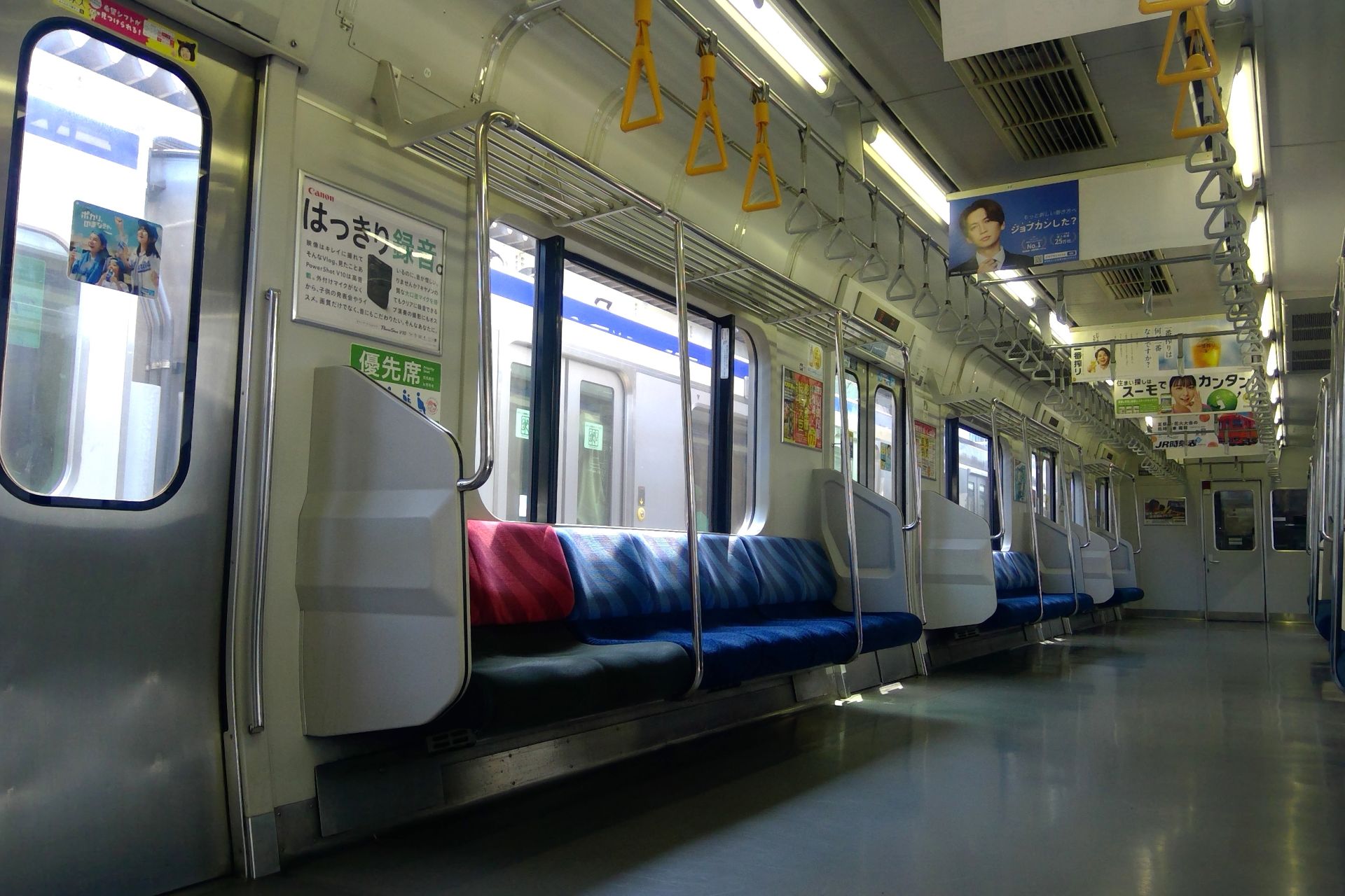 E217系 車内