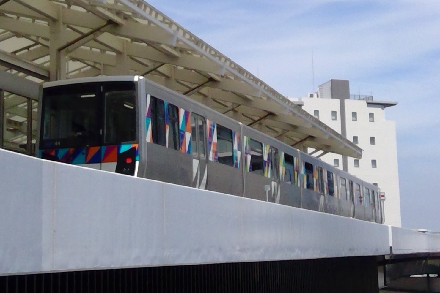 シーサイドライン2000形 車内
