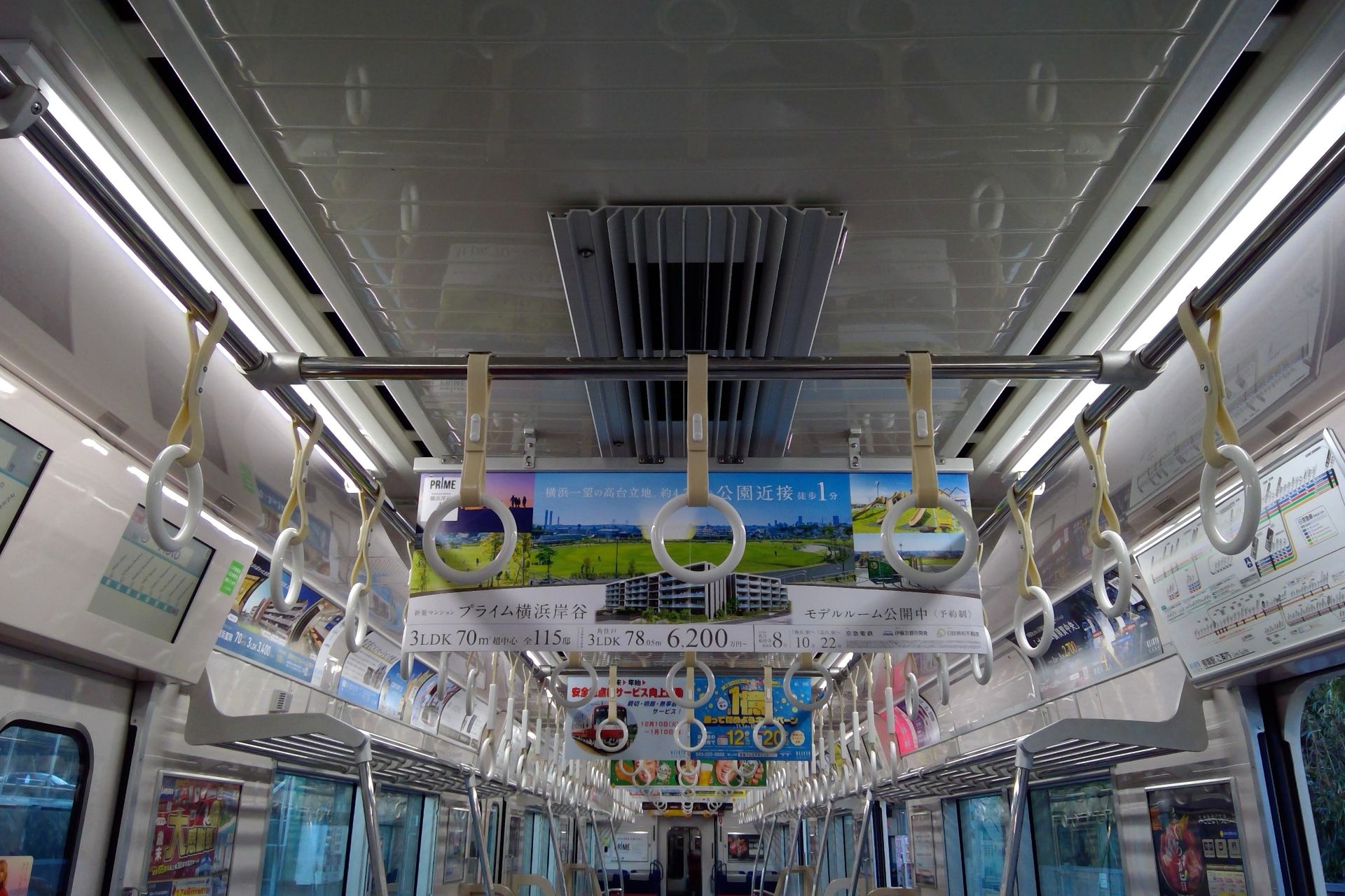 京急1000形1次車 車内