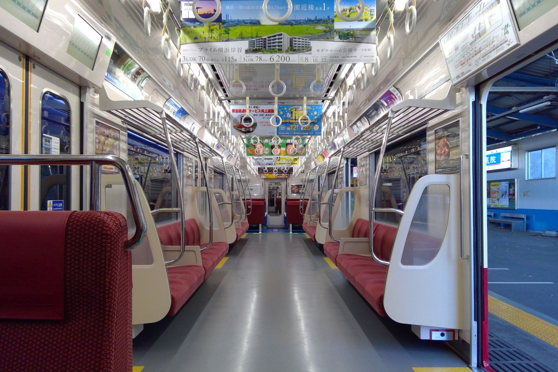 京急1000形3～5次車 更新車 車内