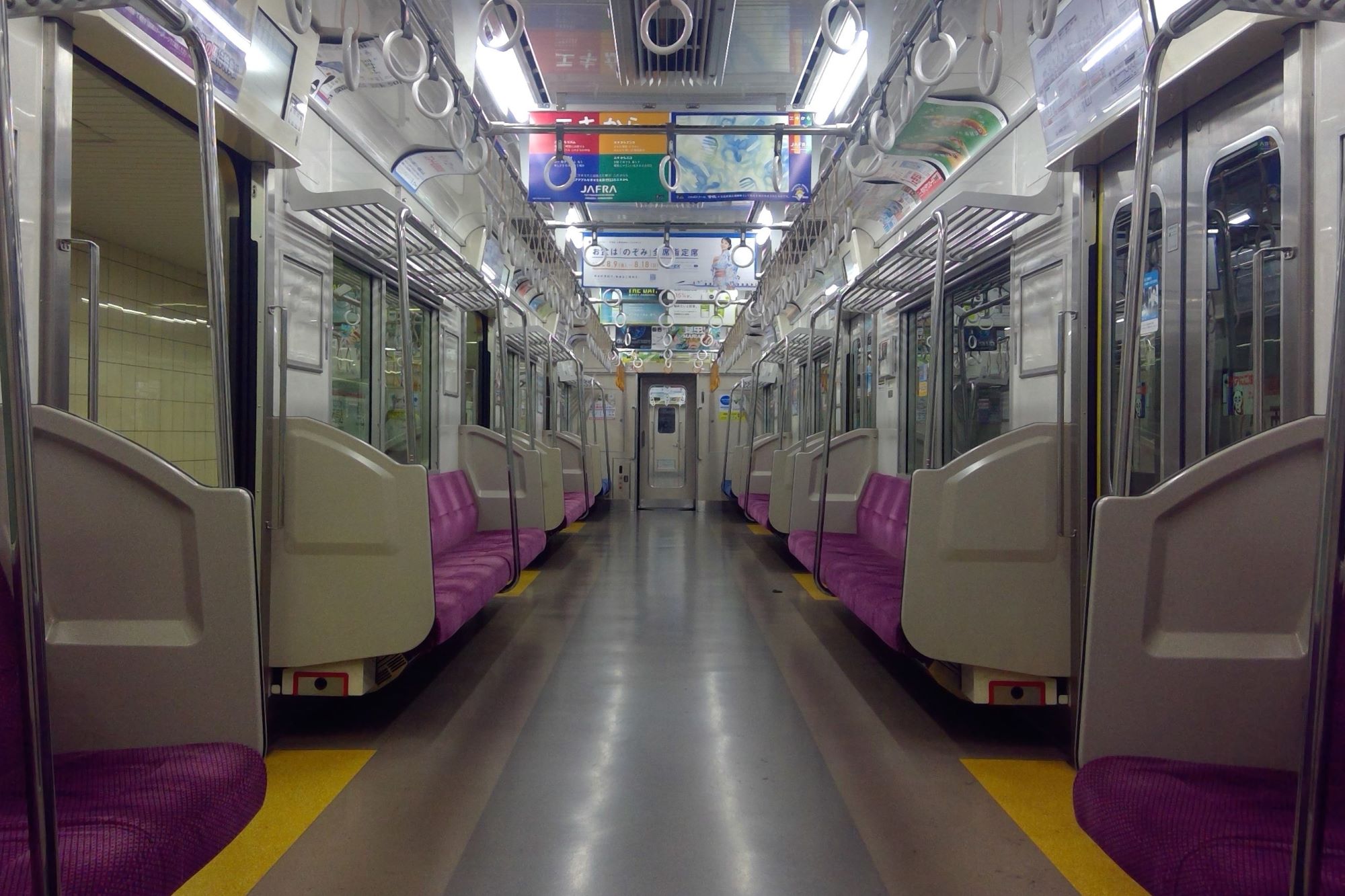 京成3000形 車内
