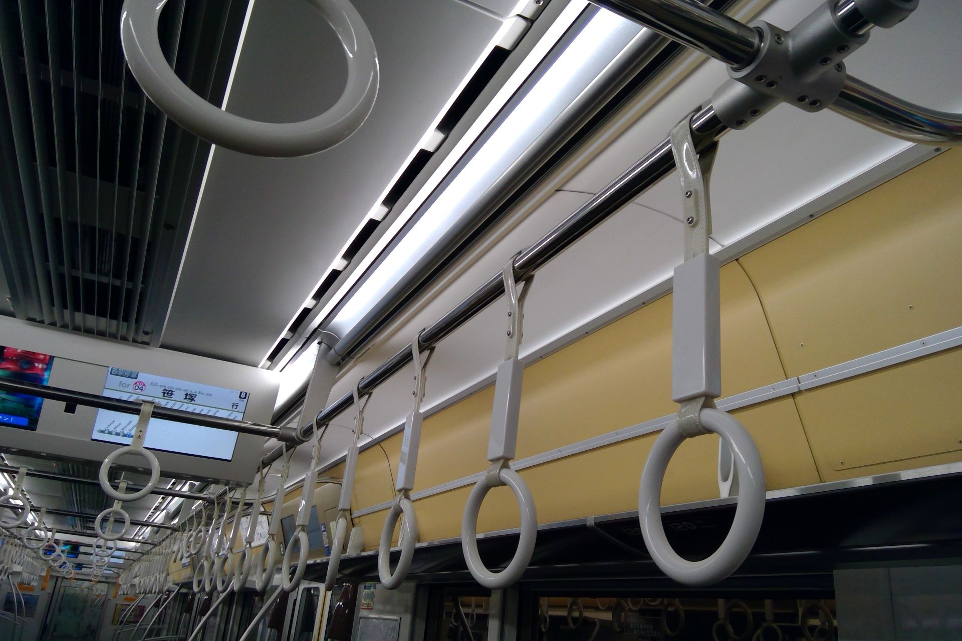 京王5000系 車内
