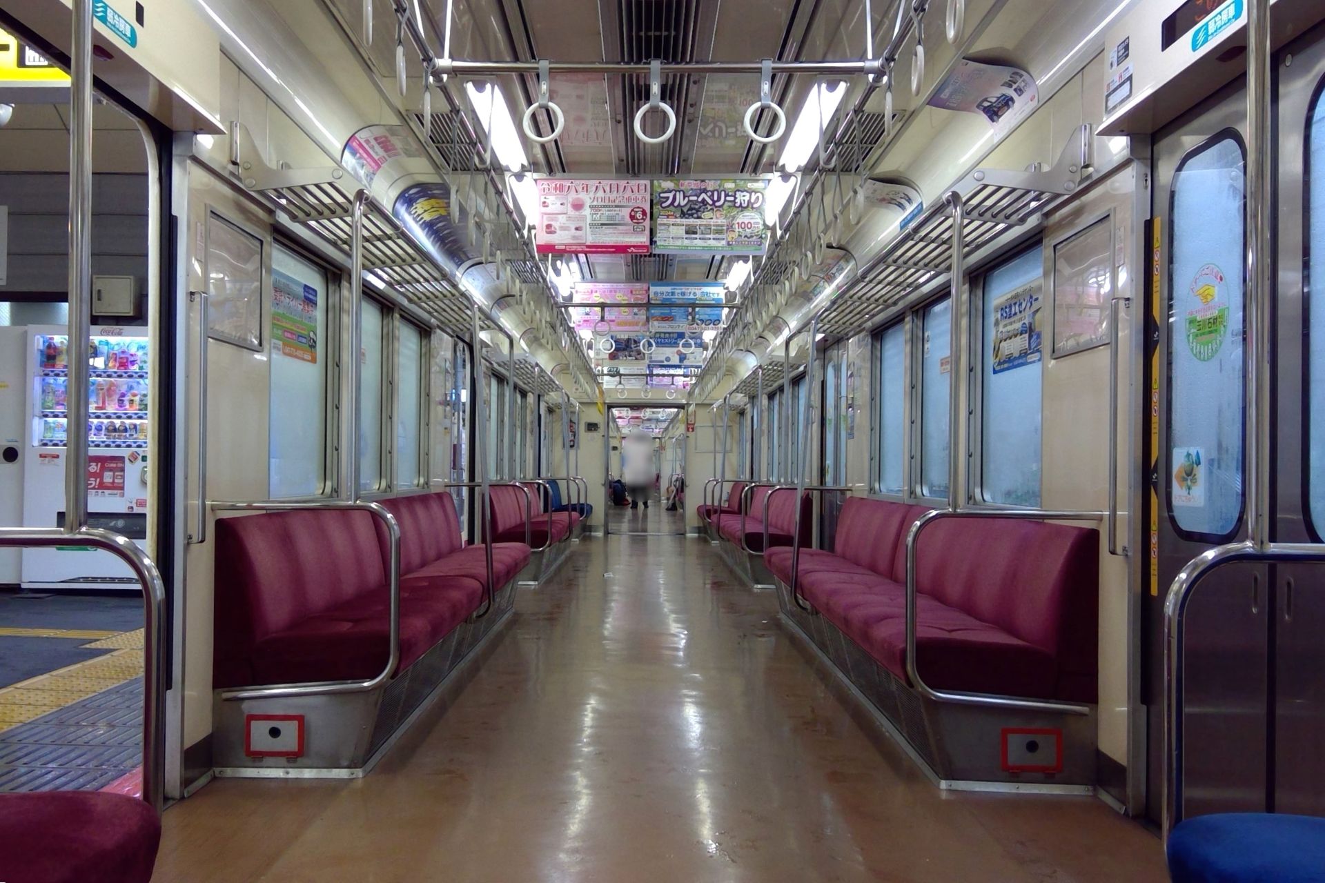 新京成8800形 車内 未更新