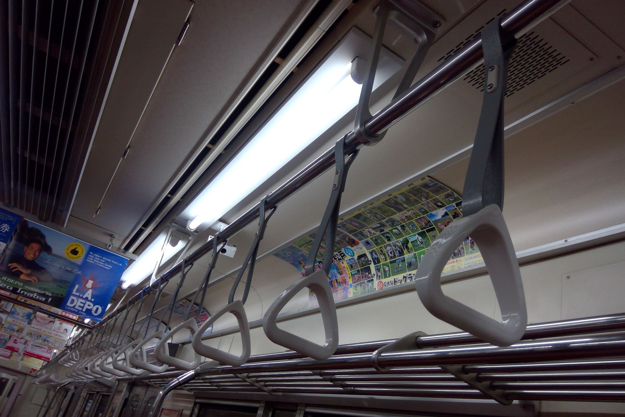 新京成8900形 車内