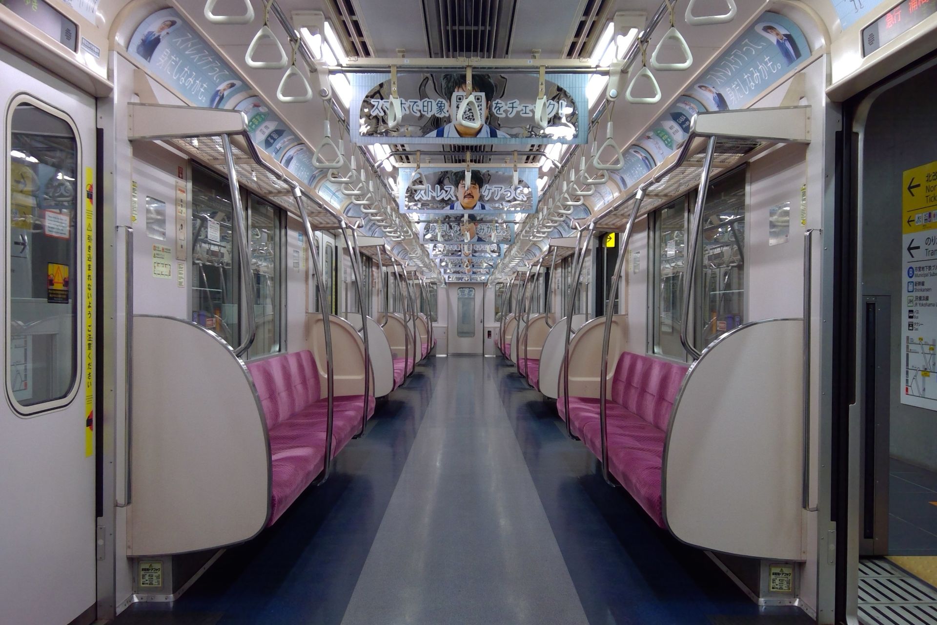 東京メトロ9000系 4次車 車内