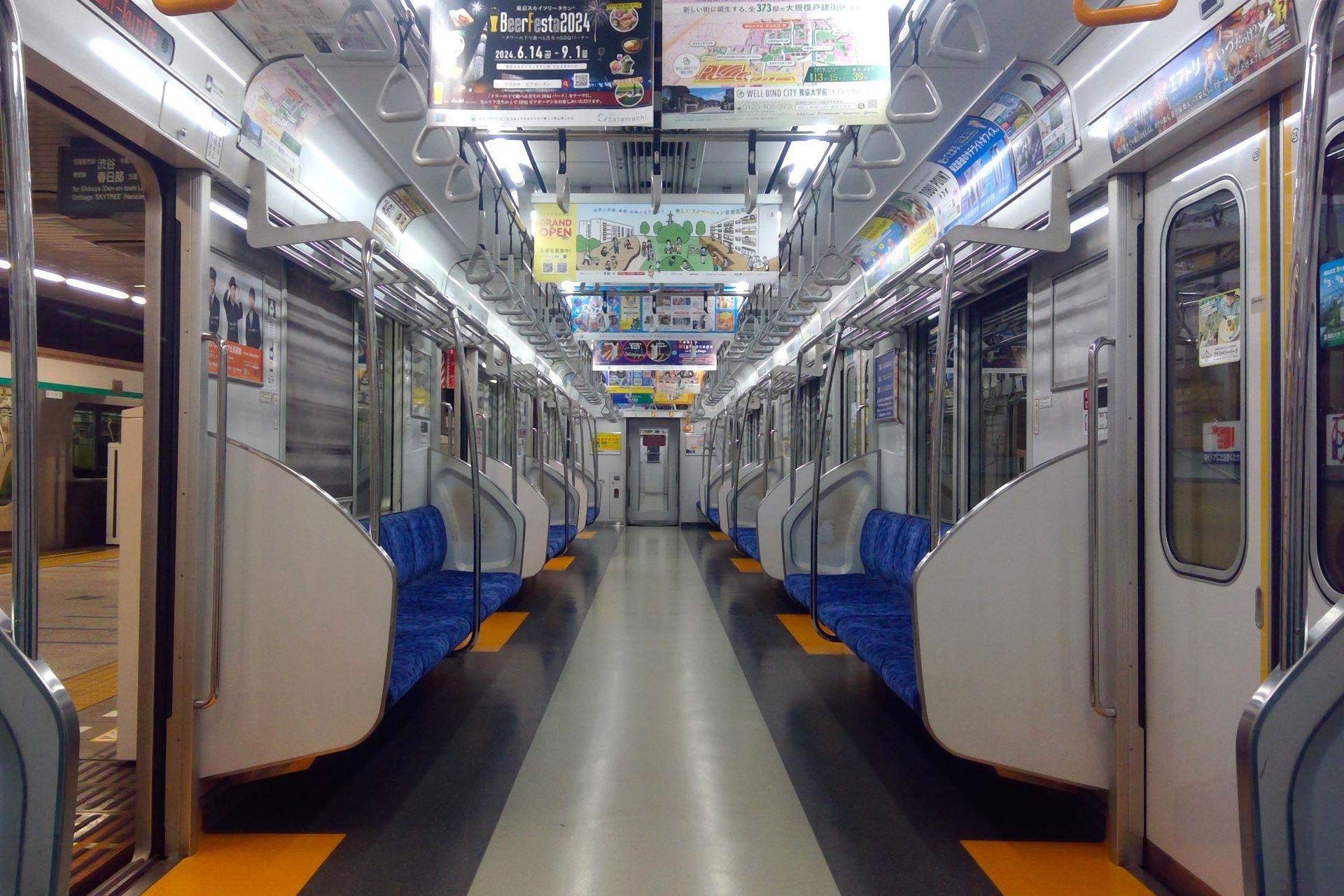 東武50050系 車内