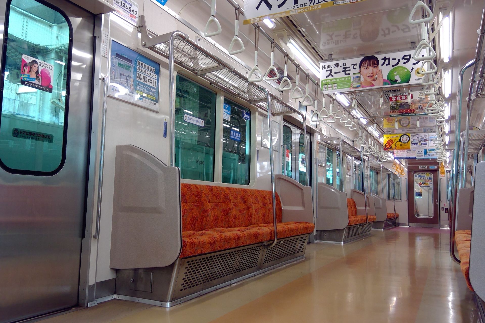 横浜市営地下鉄 3000S形車内